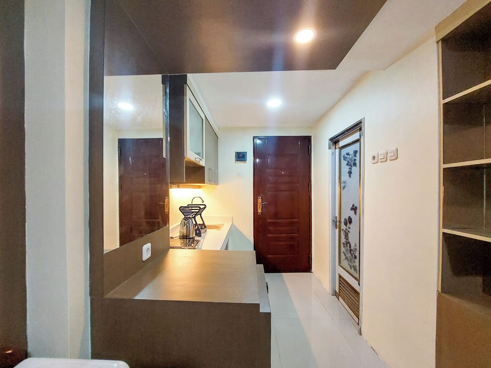 Studio | Private kitchen | Full-size fridge, stovetop, rice cooker