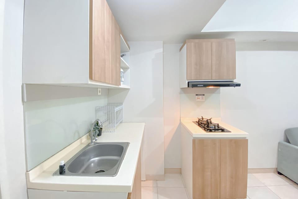 Apartment | Private kitchen | Full-size fridge, stovetop, rice cooker