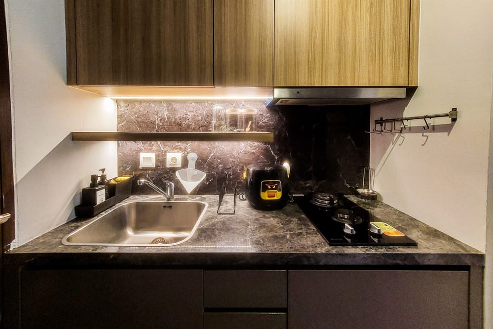Apartment | Private kitchen | Full-size fridge, stovetop, rice cooker