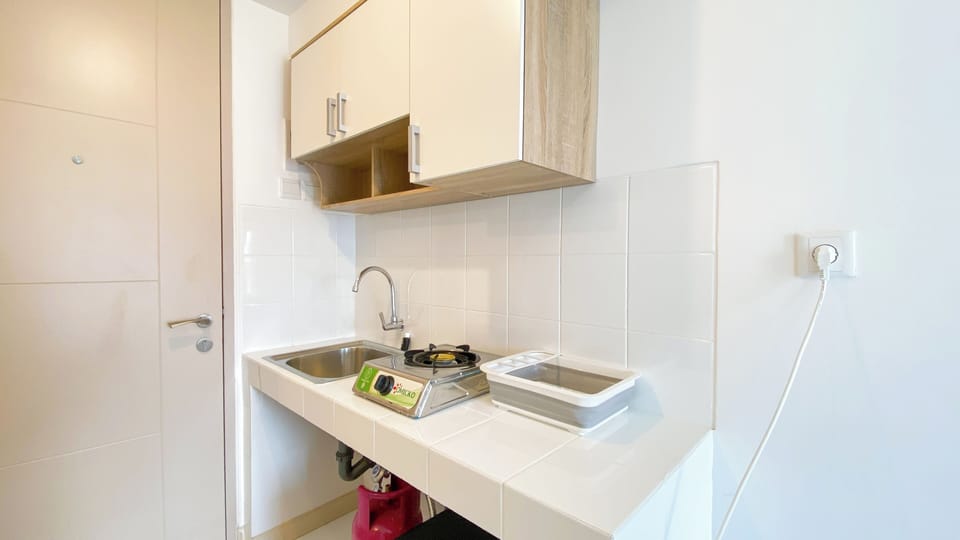 Studio | Private kitchen | Full-size fridge, stovetop, rice cooker