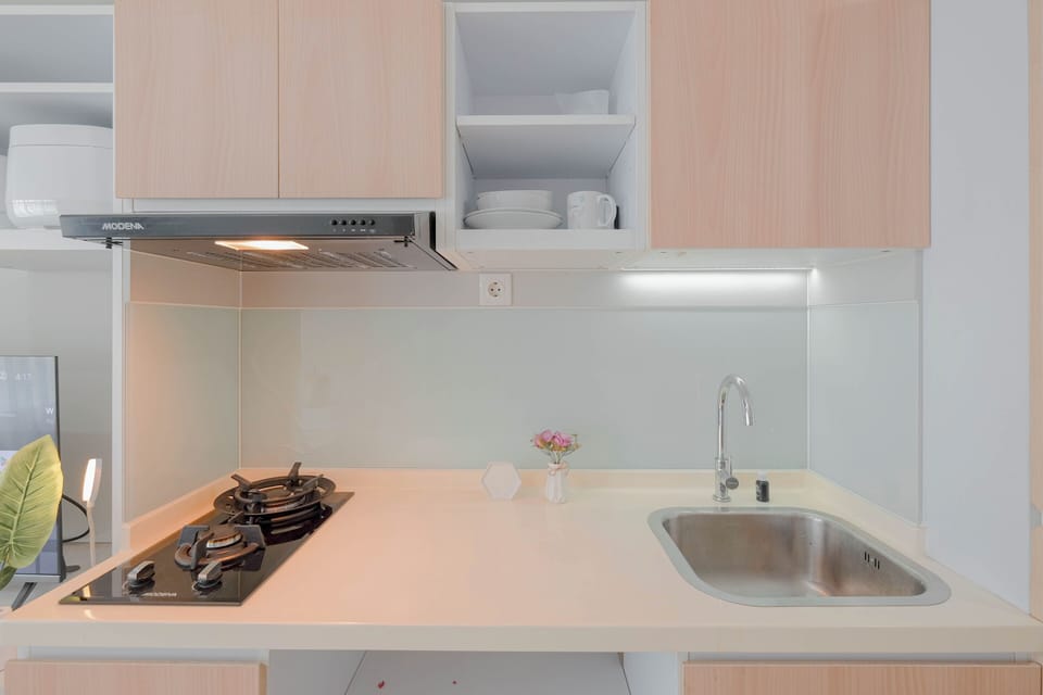 Studio | Private kitchen | Full-size fridge, stovetop, rice cooker