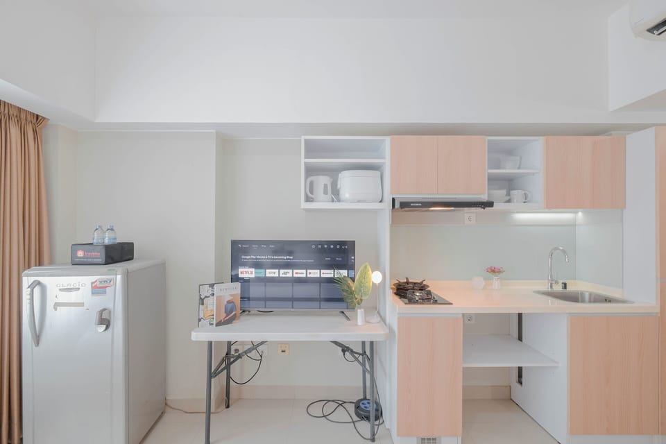 Studio | Private kitchen | Full-size fridge, stovetop, rice cooker