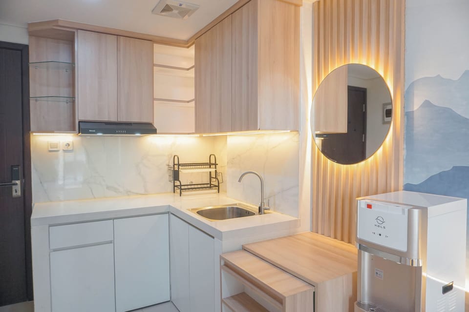 Studio | Private kitchen | Full-size fridge, stovetop, rice cooker