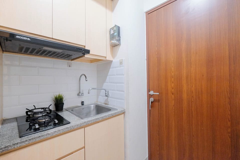Studio | Private kitchen | Full-size fridge, stovetop, rice cooker