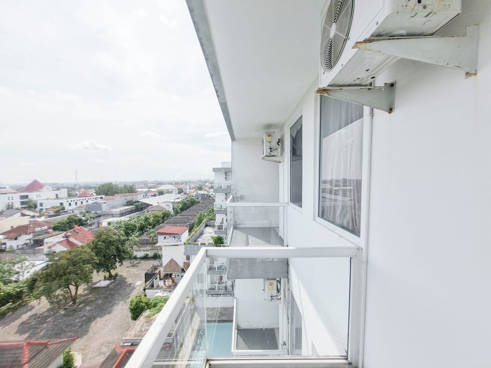 Studio | Balcony