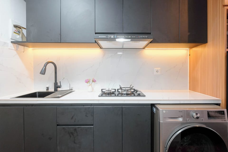 Studio | Private kitchen | Full-size fridge, microwave, stovetop, rice cooker
