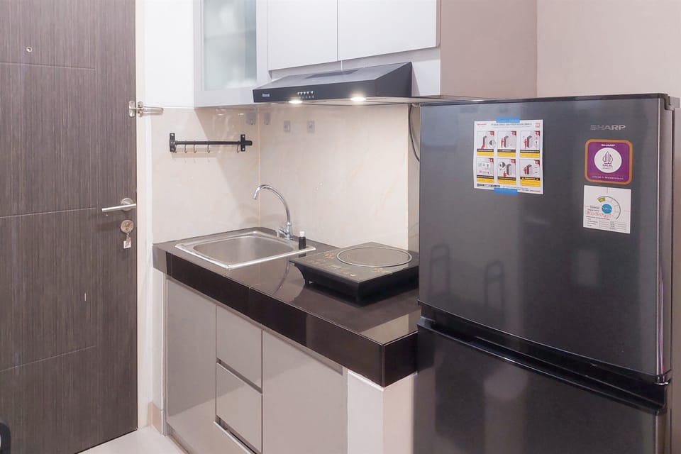 Studio | Private kitchen | Full-size fridge, stovetop, rice cooker