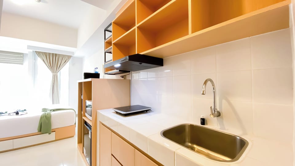 Studio | Private kitchen | Full-size fridge, microwave, stovetop, rice cooker