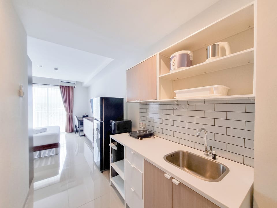 Studio | Private kitchen | Full-size fridge, stovetop, electric kettle, rice cooker