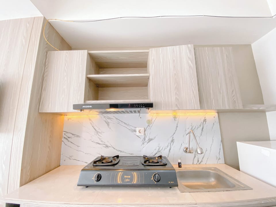 Apartment | Private kitchen | Full-size fridge, stovetop, rice cooker