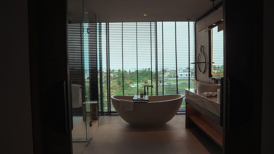 Borea Penthouse | Bathroom | Hair dryer, slippers, towels, soap