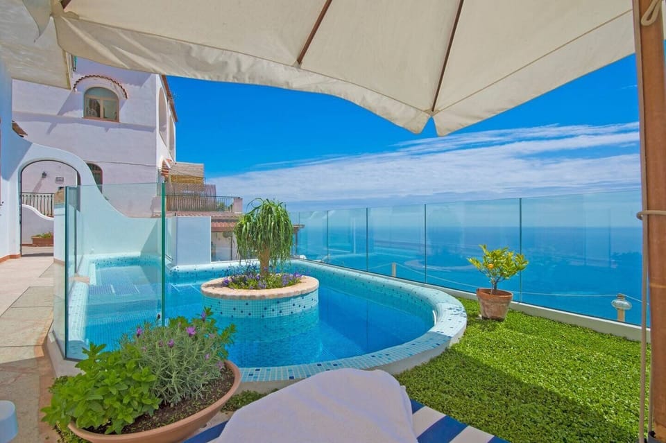 Private pool