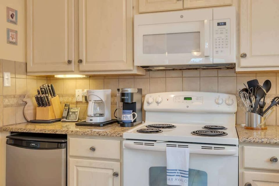 From morning coffee to family dinners, this kitchen is ready for your stay.