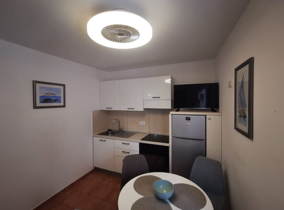 House (Three Bedroom Holiday Home) | Private kitchen | Fridge