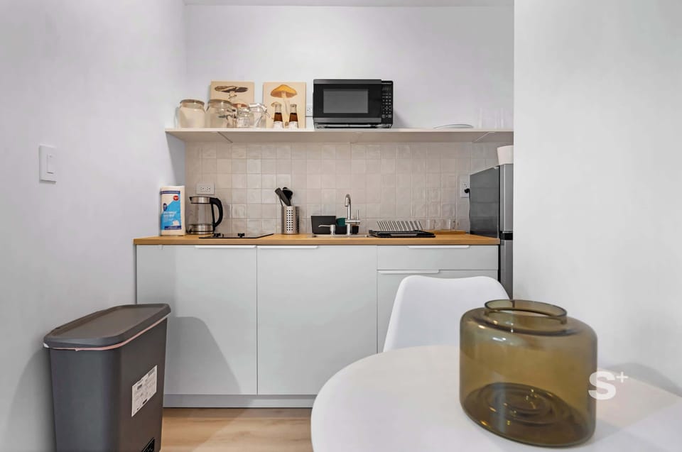 Basic Kitchen with all the things you need