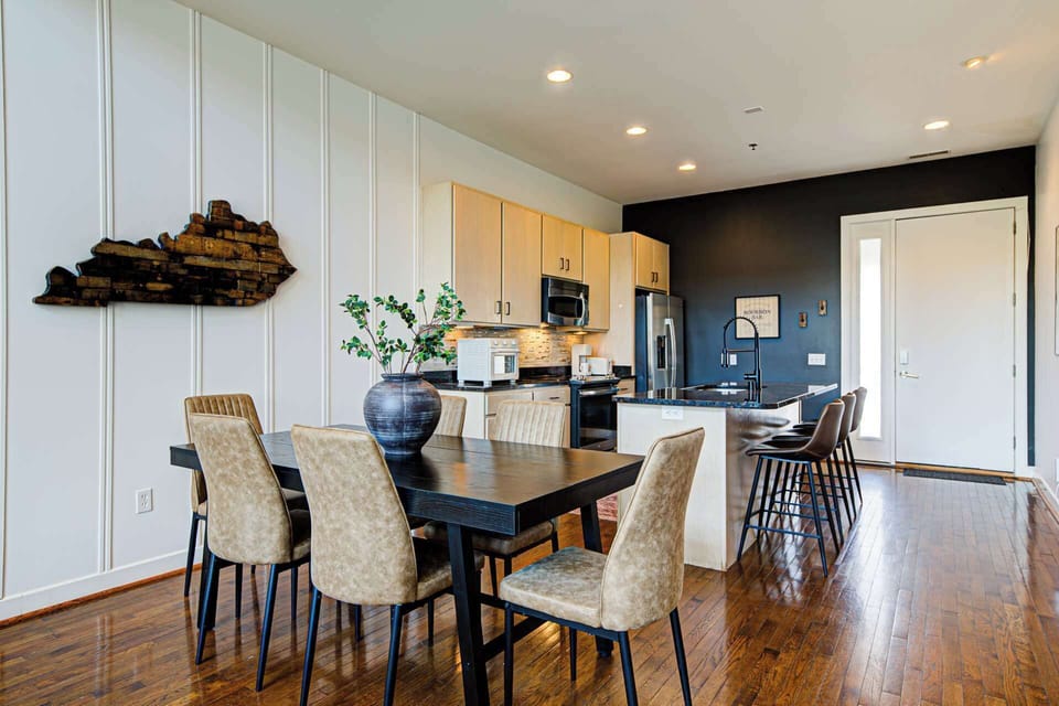 Dining Area: A dining space as warm and welcoming as the meals you'll enjoy. 