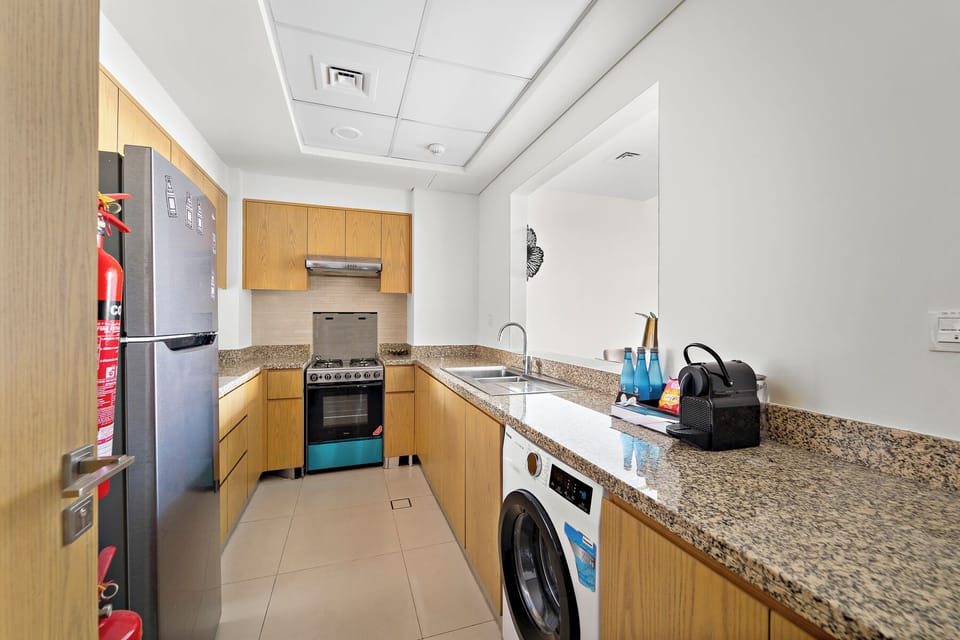 Electric kettle, toaster