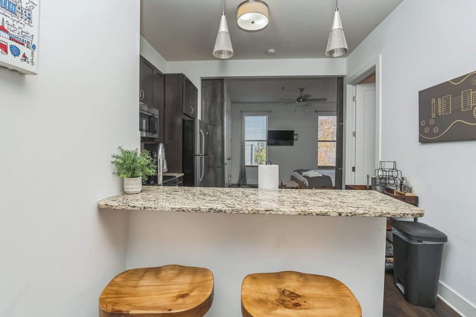 Counter seating
