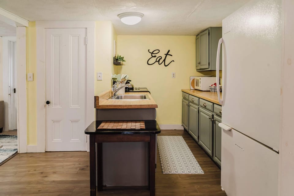 Galley style
