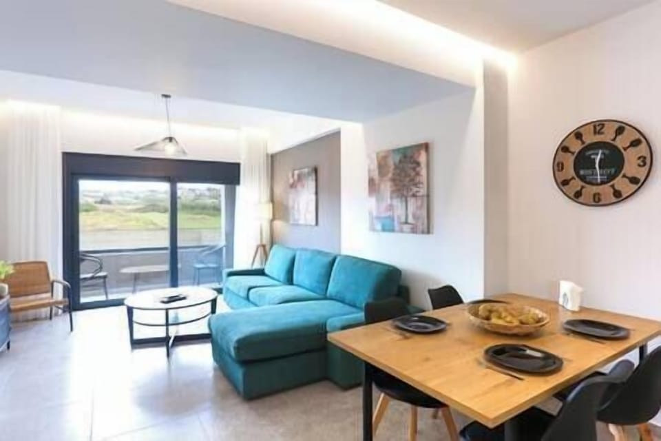 Living-room mountain view apartment