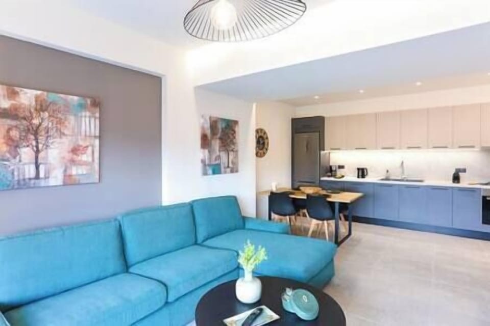 Living area and kitchen mountain view apartment