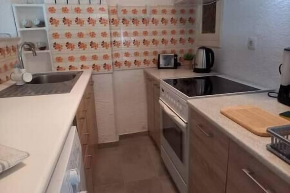 Kitchen (2)
