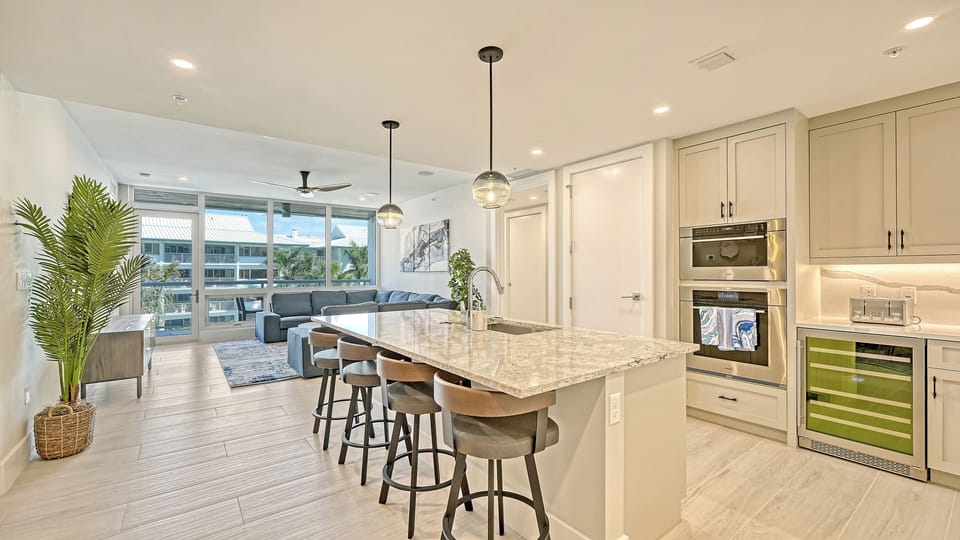 Kitchen - Open Floor Plan