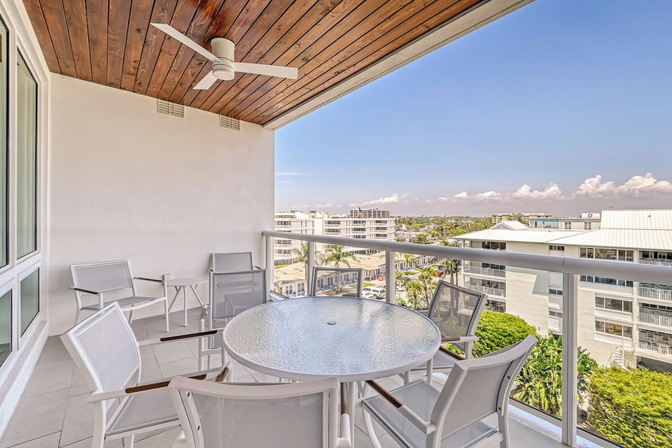 Private Terrace - Island View