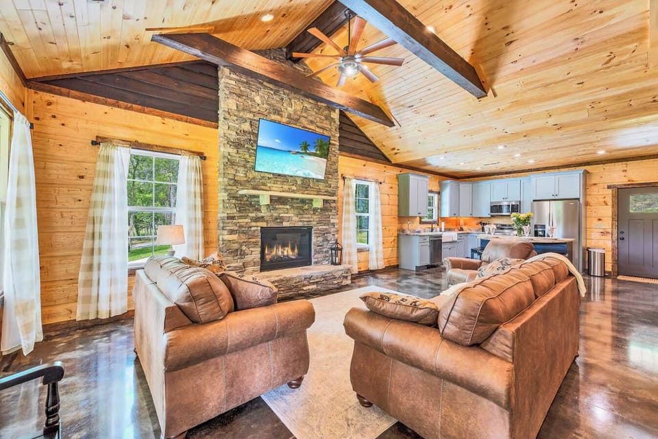 Modern spacious living room