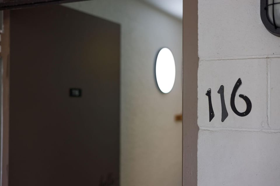 Condo, Multiple Beds (Alii Villas#116 Ground Floor, Remodel) | Interior