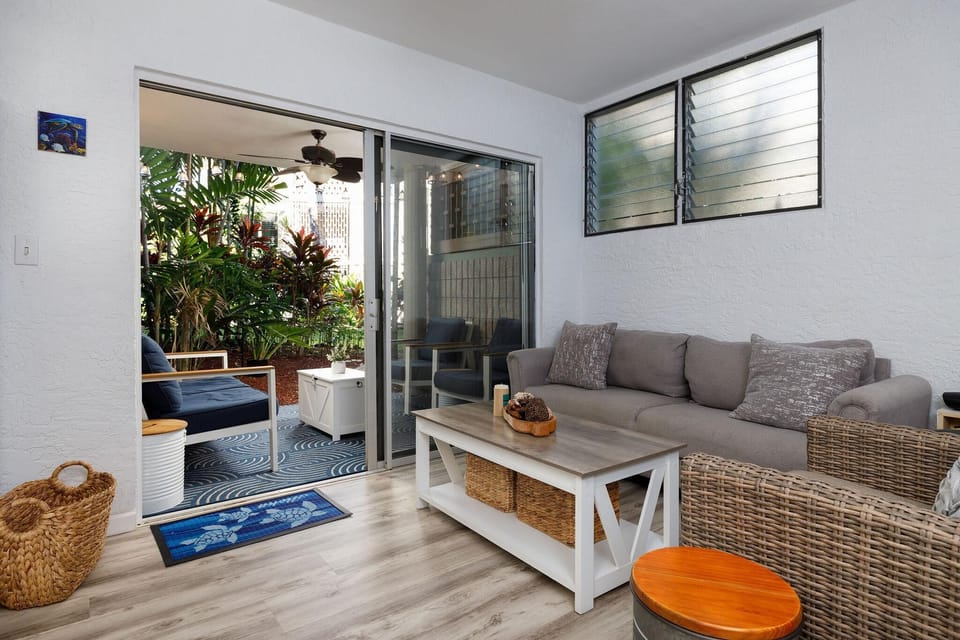 Condo, Multiple Beds (Alii Villas#116 Ground Floor, Remodel) | Living area
