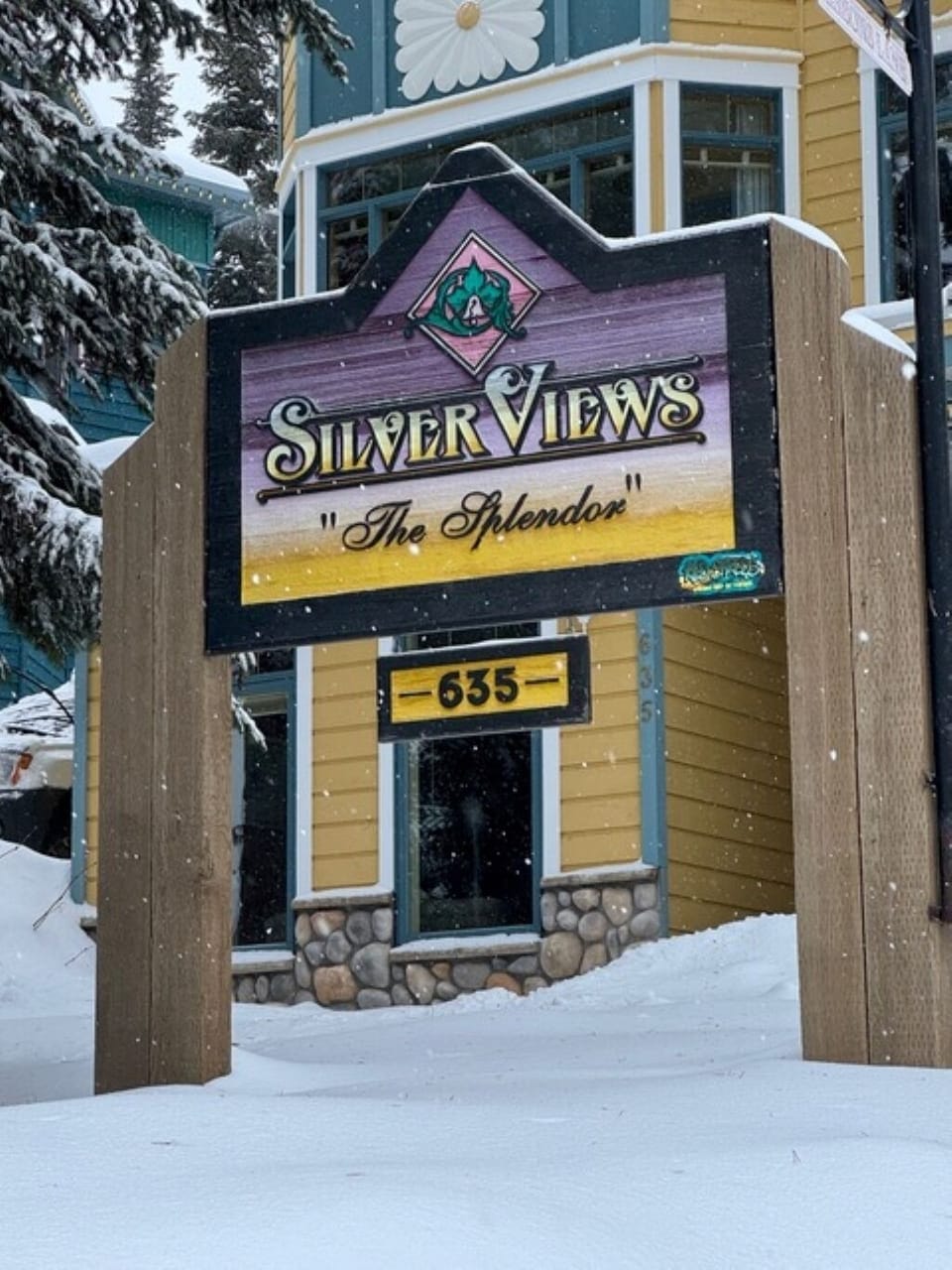 Silver Views Complex Sign 