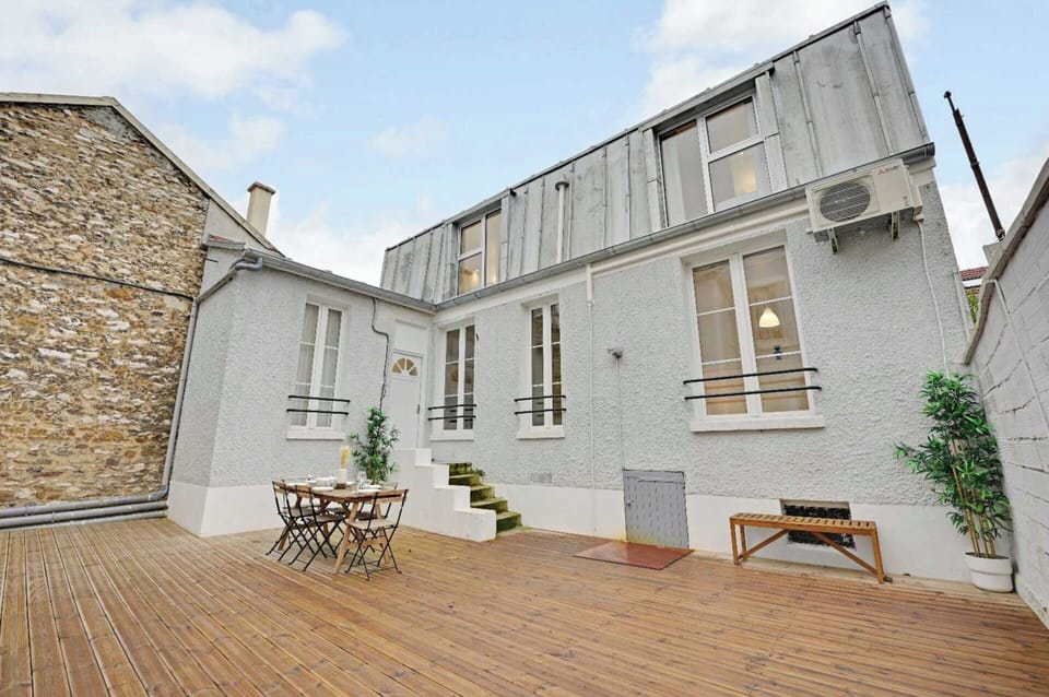 Apartment | Outdoor dining
