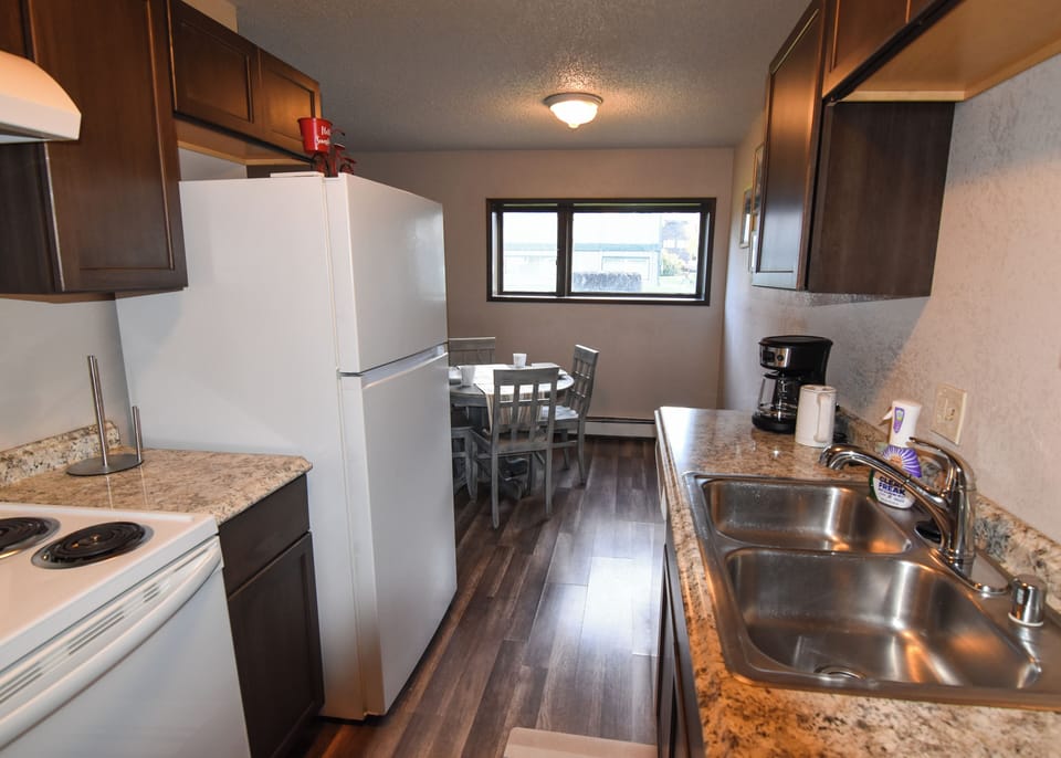 Fully equip kitchen 