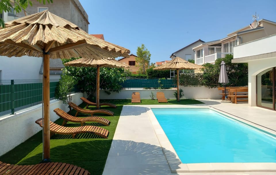 pool