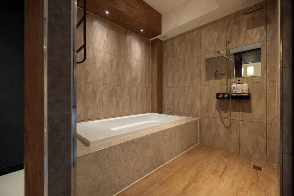 VIP | Bathroom | Hair dryer, slippers, bidet, towels