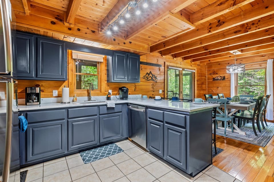 The fully stocked kitchen has everything you need to cook up your favorite meal