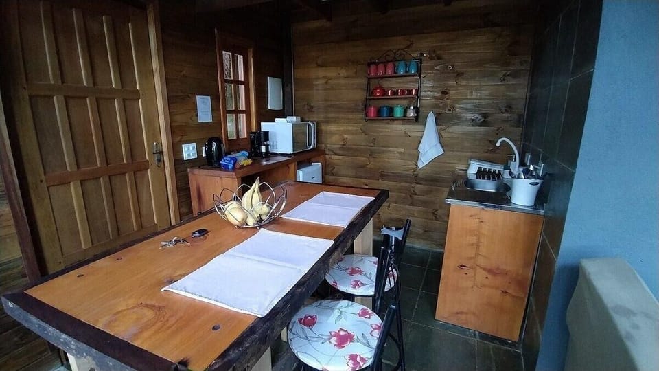 Cookware/dishes/utensils