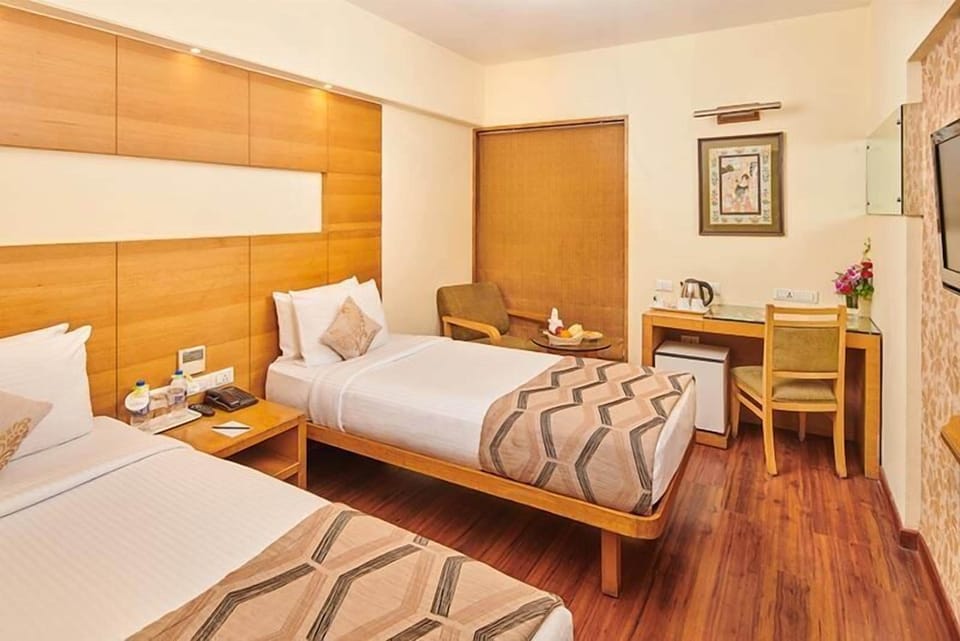 Classic Double or Twin Room | Desk, free WiFi