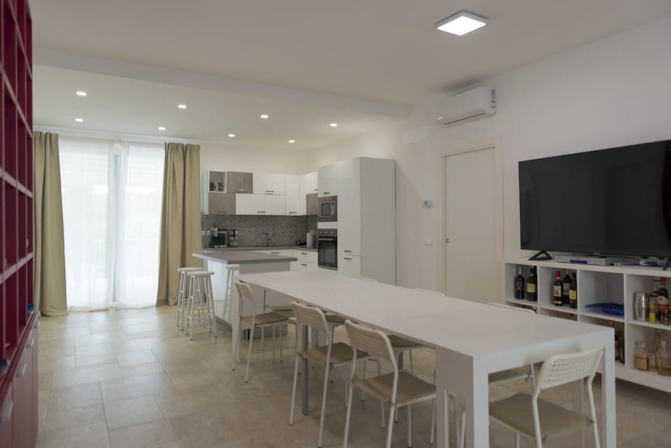 House | Dining