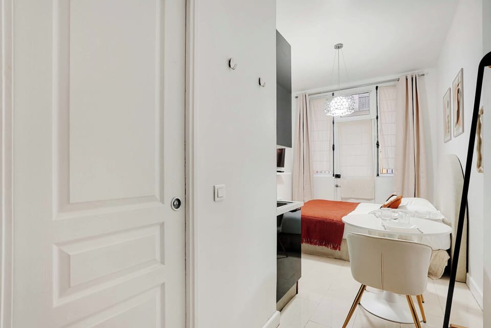 Apartment | 1 bedroom, iron/ironing board, bed sheets