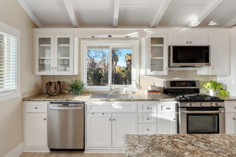 Full suite of appliances.