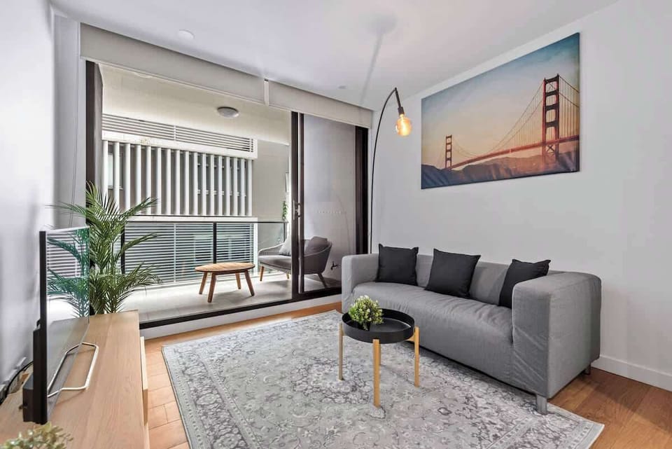 Ducted aircon, Smart TV, Balcony...