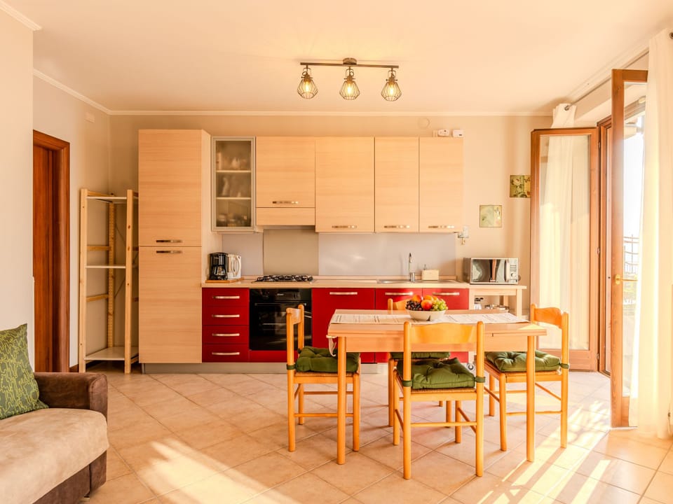 Kitchen / Dining Room