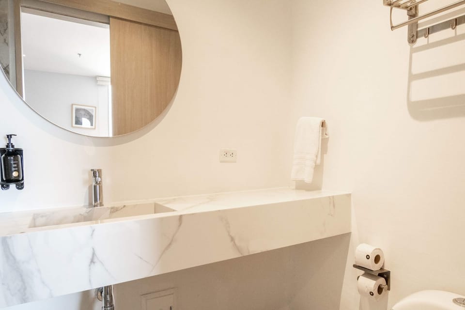 Modern Bathroom
