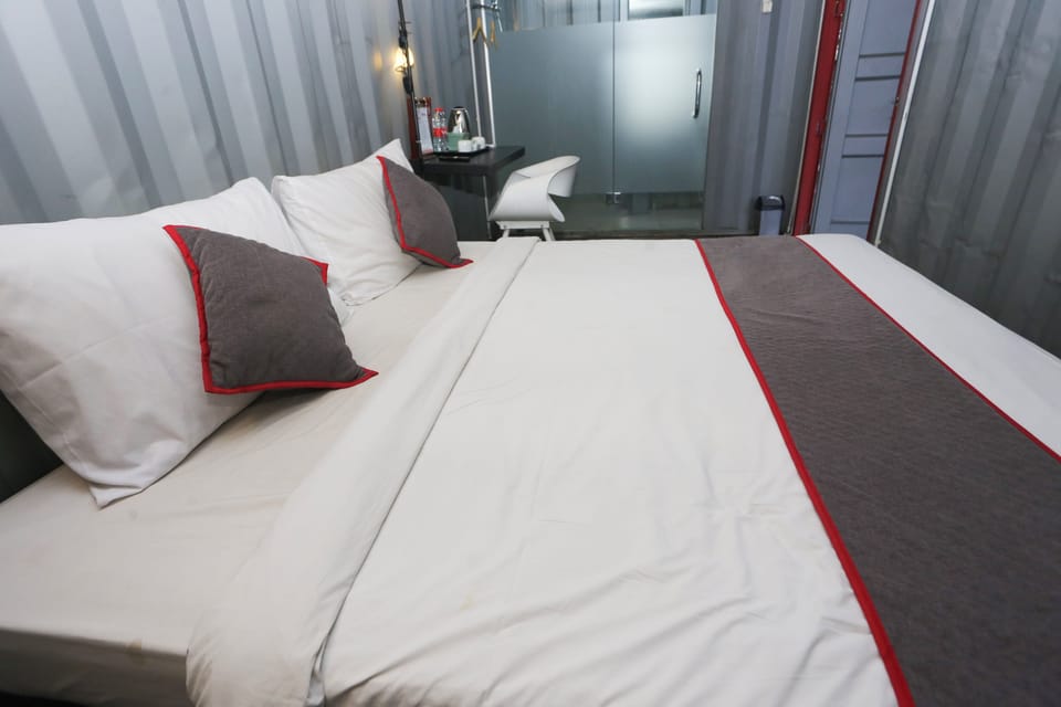 Standard Double Room | Desk, laptop workspace, free WiFi, bed sheets