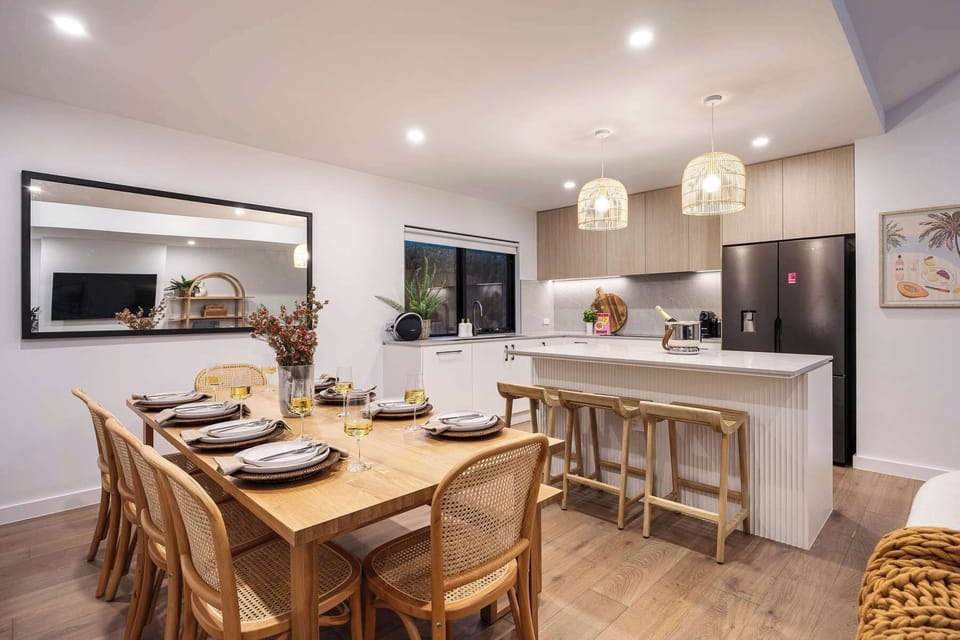 Open Plan Kitchen / Dining