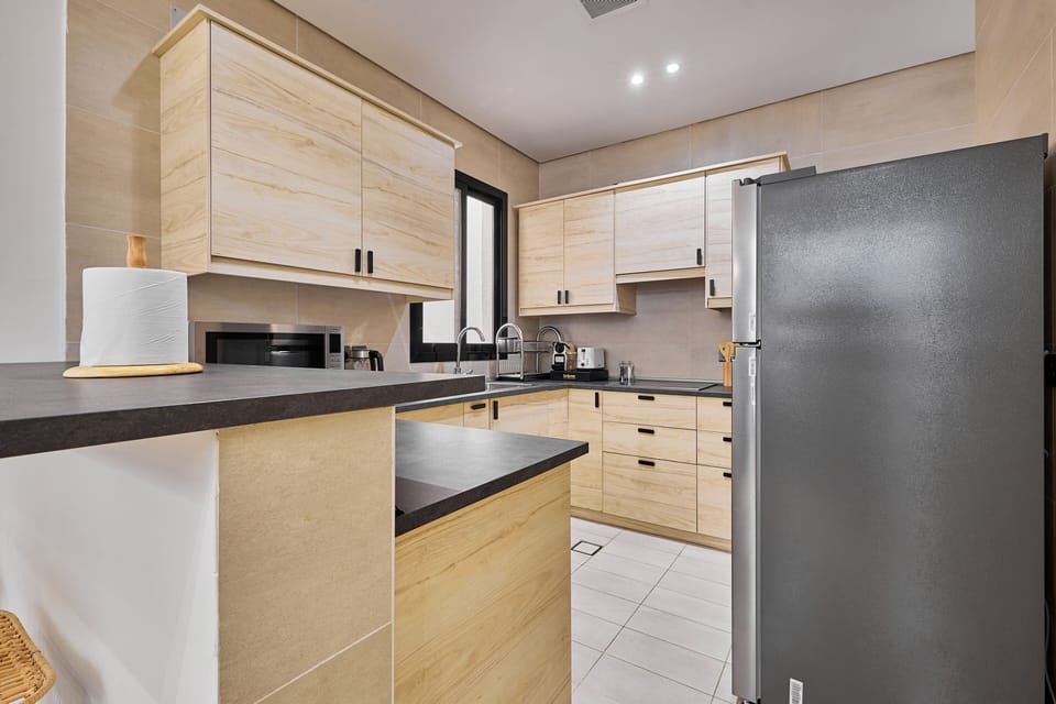 Premium Apartment, 3 Bedrooms | Private kitchen | Fridge, oven, stovetop, coffee/tea maker