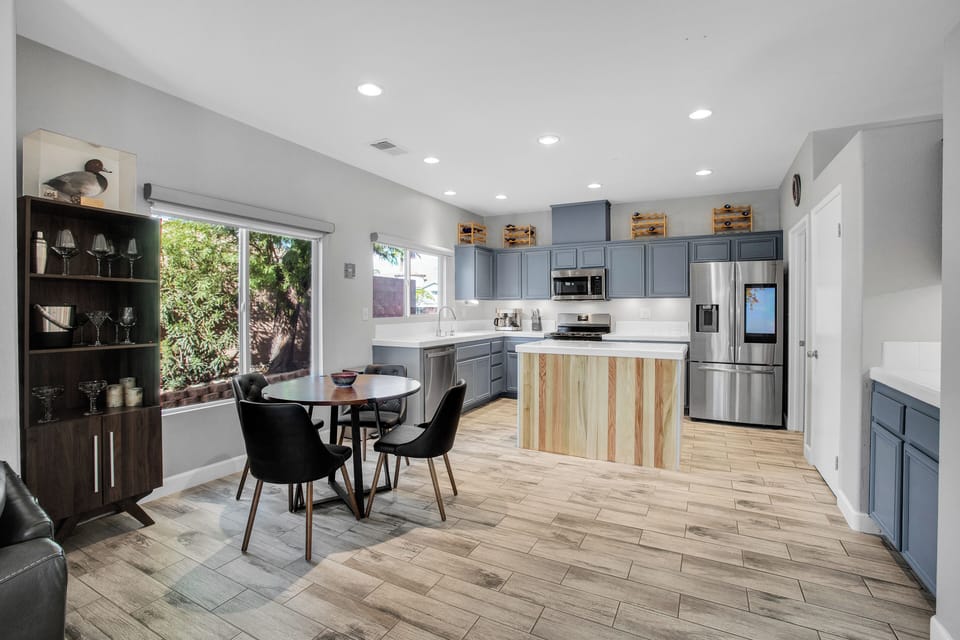 House (4 Bedrooms) | Interior