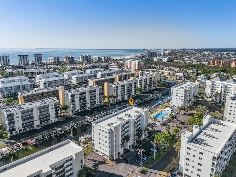 Condo, 2 Bedrooms | Exterior